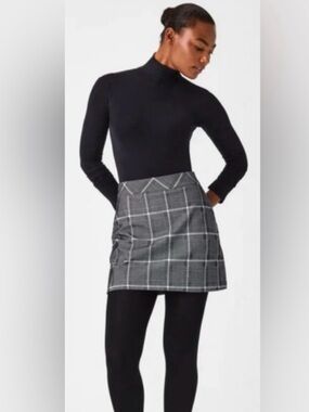 SPANX‎ Womens Plaid Mini Skirt Black White Houndstooth with Built In Shorts
